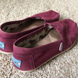 Gently worn burgundy TOMS
